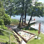 Johannes Seeblick Haus Haensel Gretel Am Ossiachersee Mit Direktem Seezugang Und Hallenbad