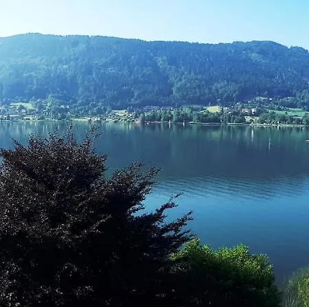 Seeblick Johannes Im Haus Hänsel Gretel Direkt Am Ossiachersee * Stiegl